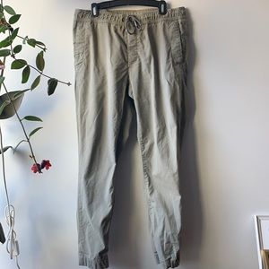 Banana Republic stretchy trouser pants. W.36 L.32